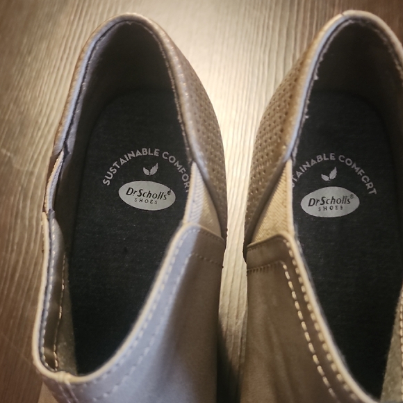 Dr. Scholl's Stylish Tan Ankle Booties - Picture 6 of 9